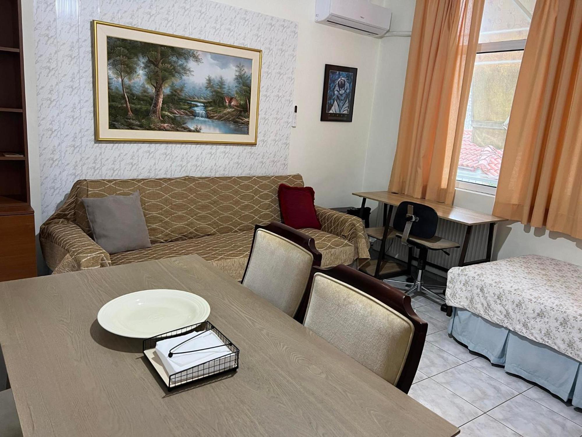 Under The Castle Apartment Nafplio Ngoại thất bức ảnh