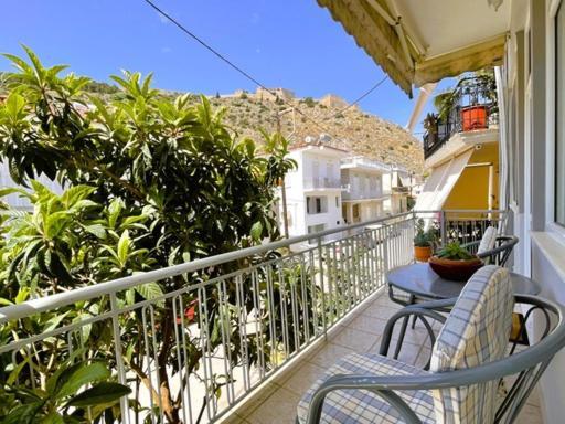 Under The Castle Apartment Nafplio Ngoại thất bức ảnh